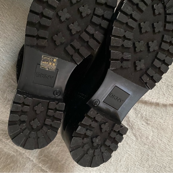 DKNY RAINY SLIP ON BOOTIE WELLIES - Picture 8 of 9